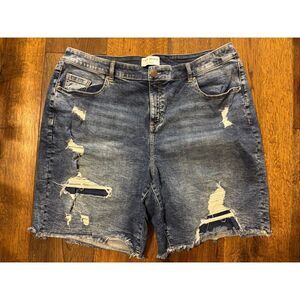 Lane Bryant 20 denim boyfriend Bermuda Jean shorts distressed cutoffs